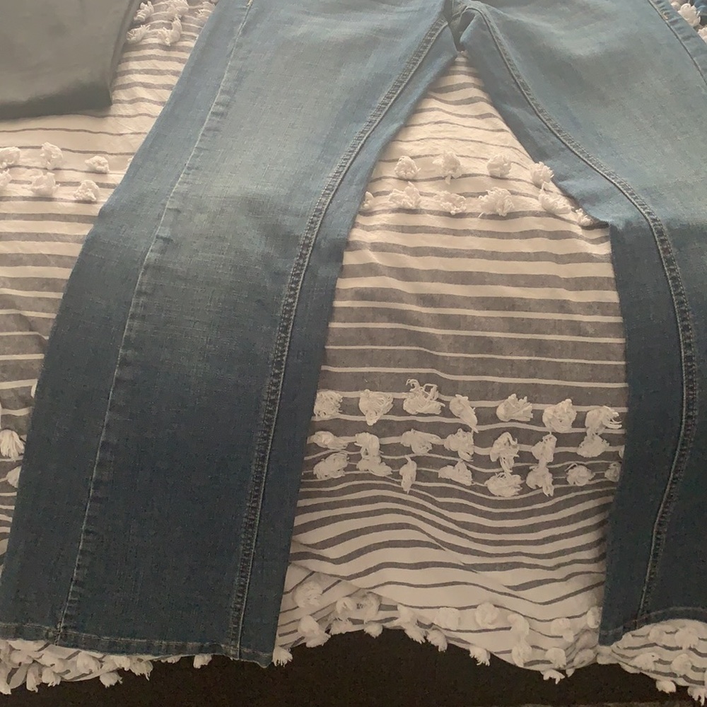 Jeans - Picture 3 of 4